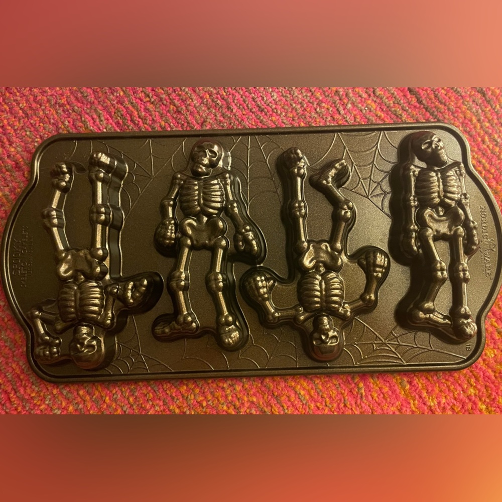 Nordic Ware Halloween Skeleton Cake Mold